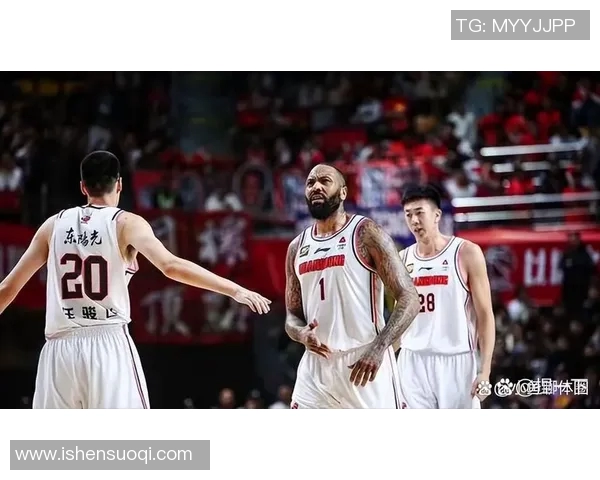 上海队与广厦队激战正酣谁能在这场对决中笑到最后 上海队与广厦队激战正酣谁能在这场对决中笑到最后